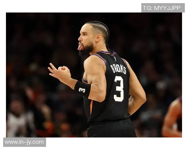 狄龙半场表现抢眼8中3加罚球6中6拿下13分但3犯令球队隐忧显现 狄龙半场表现抢眼8中3加罚球6中6拿下13分但3犯令球队隐忧显现